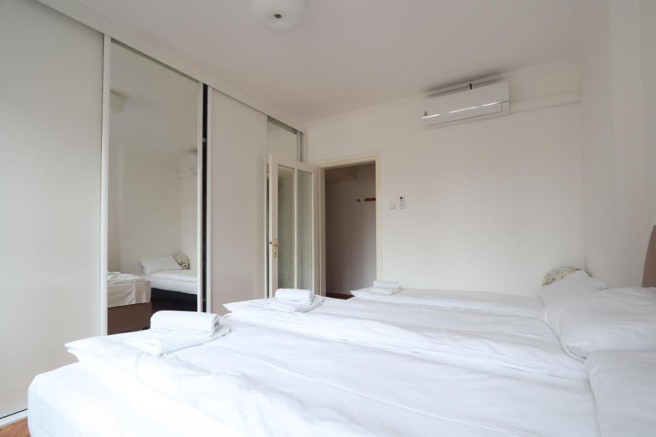 Old Town Premium Apartment Сараево Экстерьер фото
